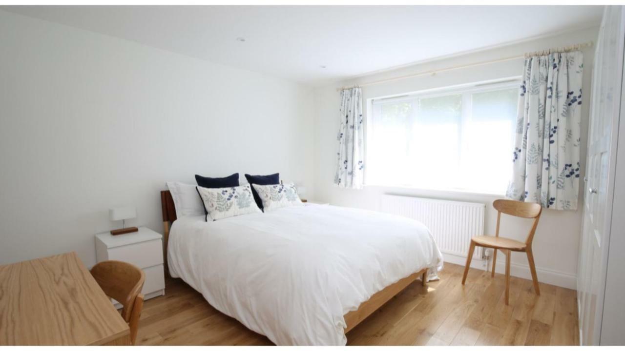 ★ Luxury Oxford Apartment ★ Sleeps 4, Free Parking ภายนอก รูปภาพ